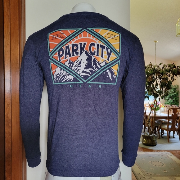 MENS | Graphic Long Sleeve - Picture 2 of 4